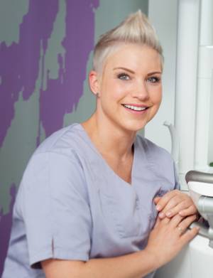 Dentalhygienikerin Melanie Matthias Dentalhygienikerin Melanie Matthias